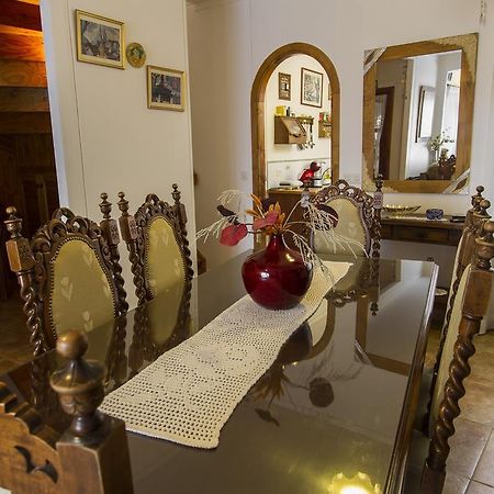 Bed And Breakfast Aijpel Ushuaia Bagian luar foto