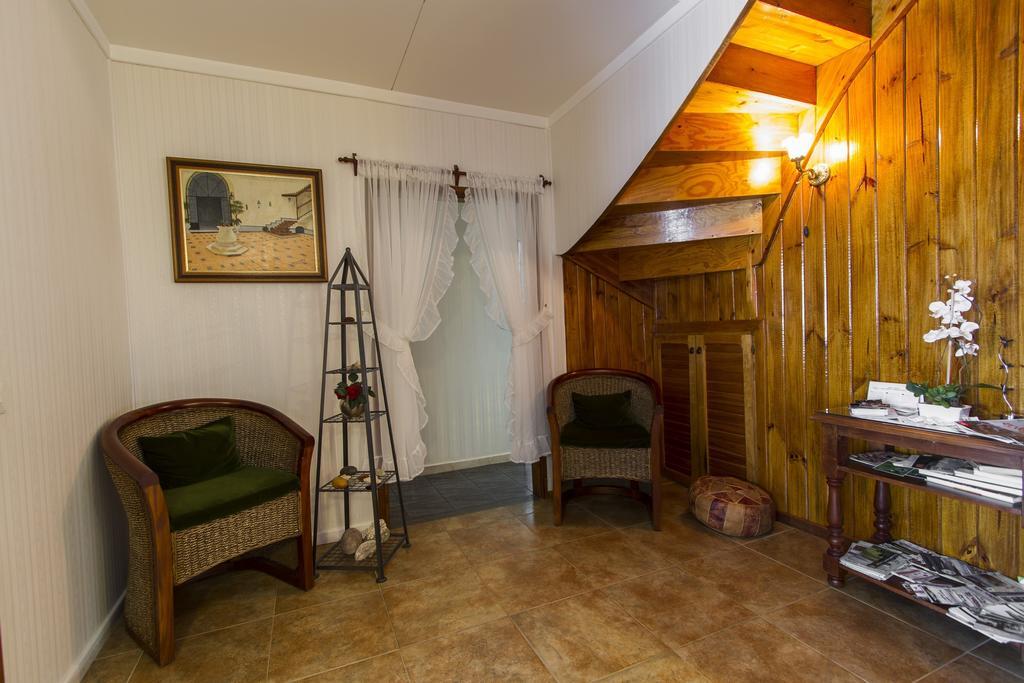Bed And Breakfast Aijpel Ushuaia Bagian luar foto